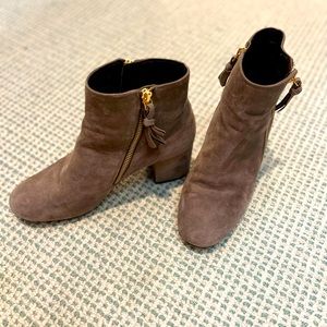 Cole Hahn taupe suede boots